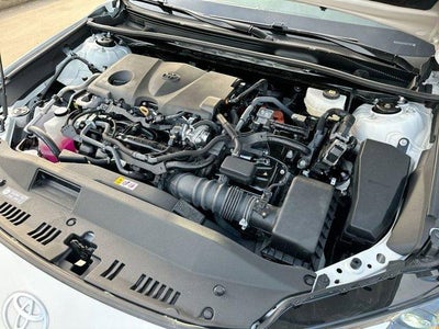 2025 Toyota Camry LE (SE)