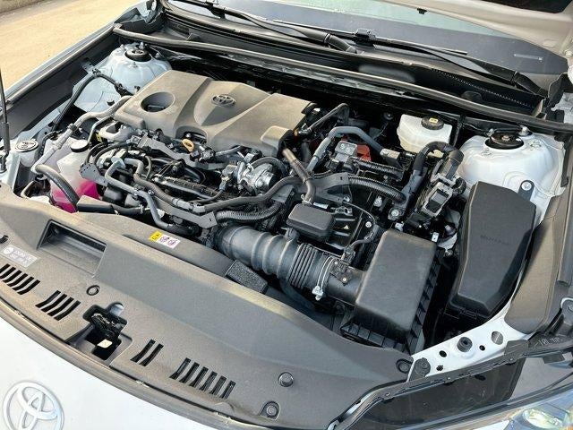 2025 Toyota Camry LE (SE)