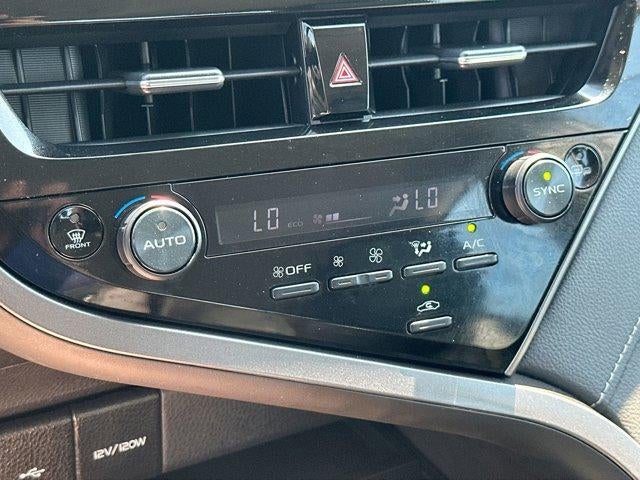 2024 Toyota Camry SE Auto (SE)