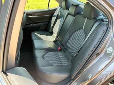 2024 Toyota Camry SE Auto (SE)