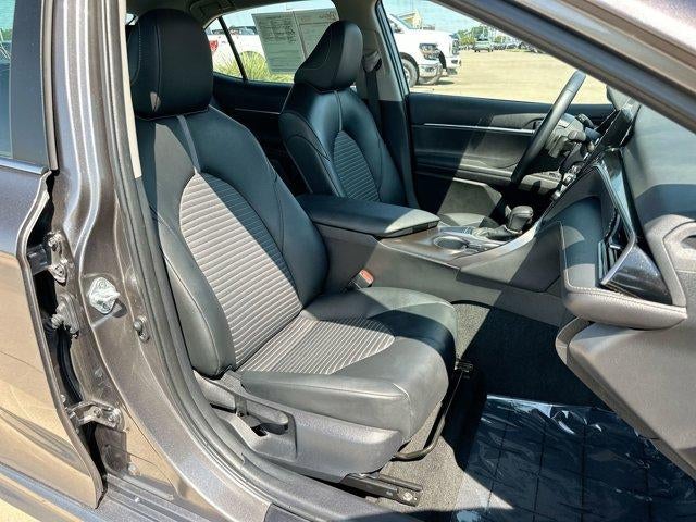 2024 Toyota Camry SE Auto (SE)