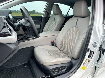 2023 Toyota Camry Hybrid SE CVT (Natl)