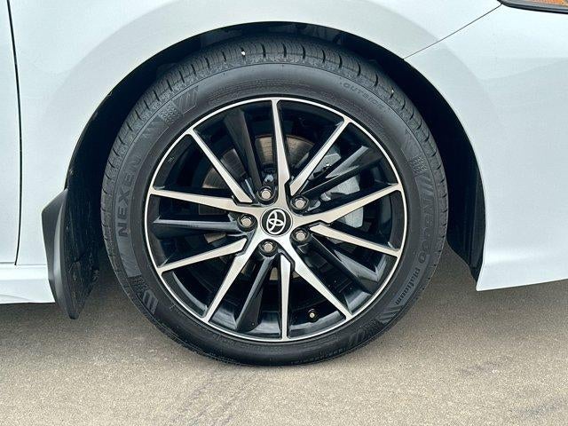 2023 Toyota Camry Hybrid SE CVT (Natl)