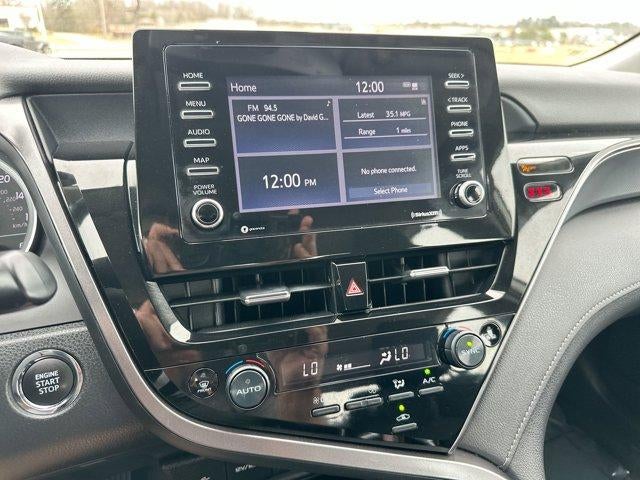 2023 Toyota Camry LE Auto (SE)