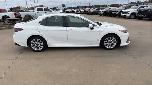 2023 Toyota Camry LE Auto (SE)
