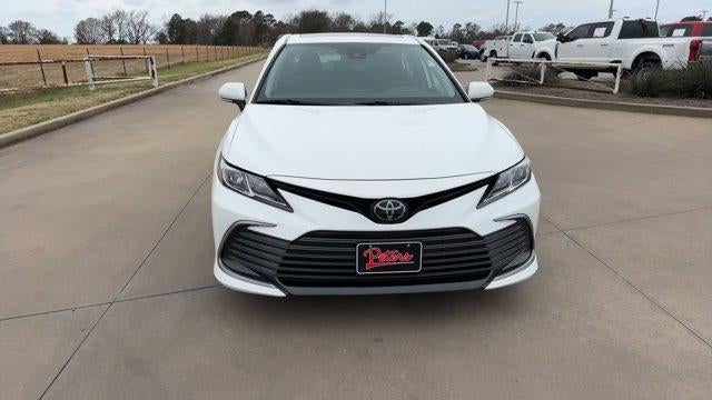 2023 Toyota Camry LE Auto (SE)
