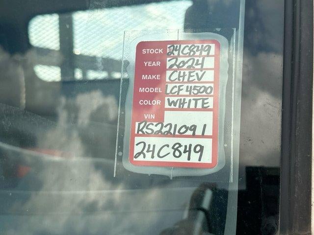 2024 Chevrolet Low Cab Forward 4500 NA
