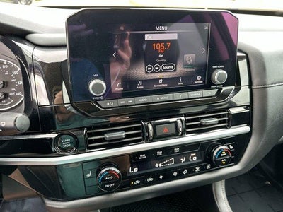 2025 Nissan Pathfinder SV 4WD