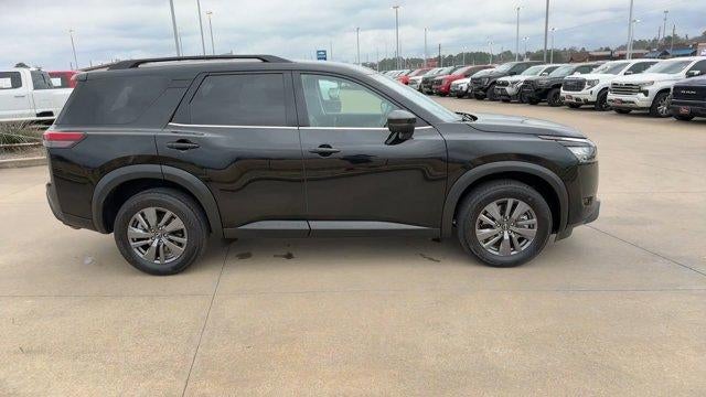 2025 Nissan Pathfinder SV 4WD