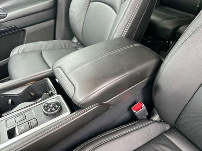 2025 Nissan Pathfinder SV 4WD