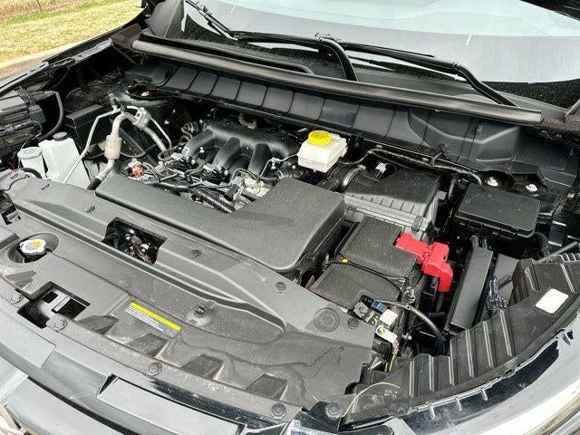 2025 Nissan Pathfinder SV 4WD