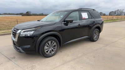 2025 Nissan Pathfinder SV 4WD