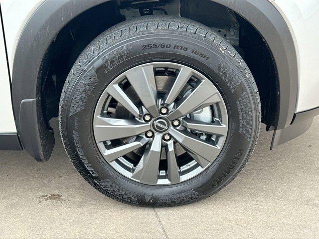 2024 Nissan Pathfinder SV 4WD