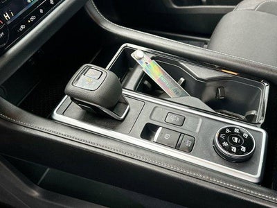 2024 Nissan Pathfinder SV 4WD