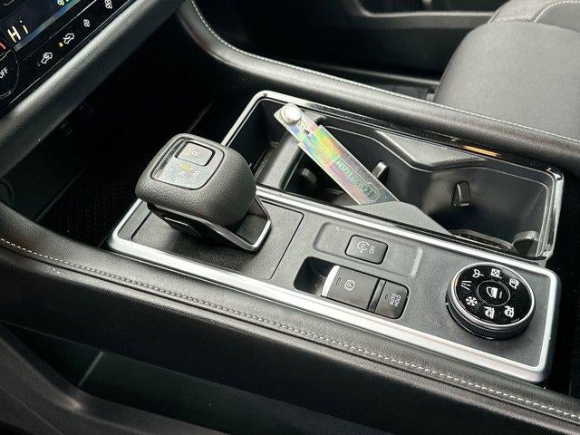 2024 Nissan Pathfinder SV 4WD