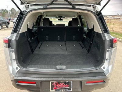 2024 Nissan Pathfinder SV 4WD