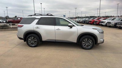 2024 Nissan Pathfinder SV 4WD