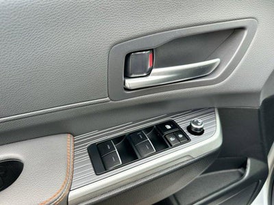 2024 Toyota Sienna XSE FWD 7-Passenger (Natl)