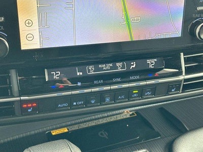 2024 Toyota Sienna XSE FWD 7-Passenger (Natl)