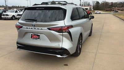 2024 Toyota Sienna XSE FWD 7-Passenger (Natl)