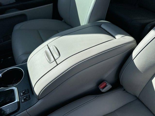 2019 Toyota Highlander XLE V6 FWD (Natl)