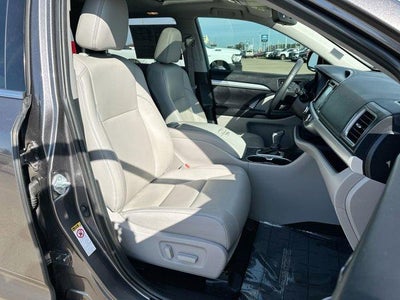 2019 Toyota Highlander XLE V6 FWD (Natl)