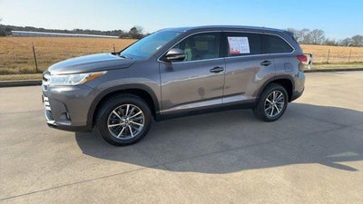 2019 Toyota Highlander XLE V6 FWD (Natl)