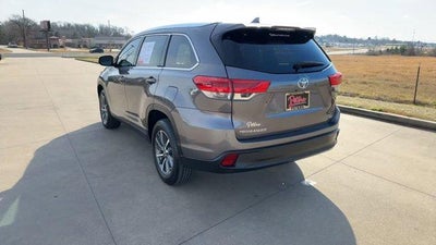 2019 Toyota Highlander XLE V6 FWD (Natl)