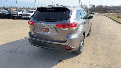2019 Toyota Highlander XLE V6 FWD (Natl)