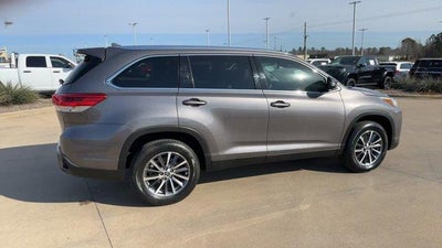 2019 Toyota Highlander XLE V6 FWD (Natl)