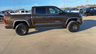 2022 Toyota Tundra 4WD 4WD Limited CrewMax 5.5' Bed (Natl)