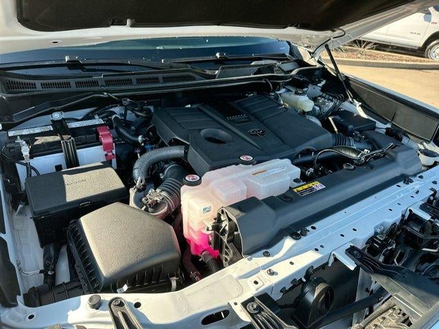 2024 Toyota Tundra 2WD 2WD SR5 CrewMax 5.5' Bed (SE)