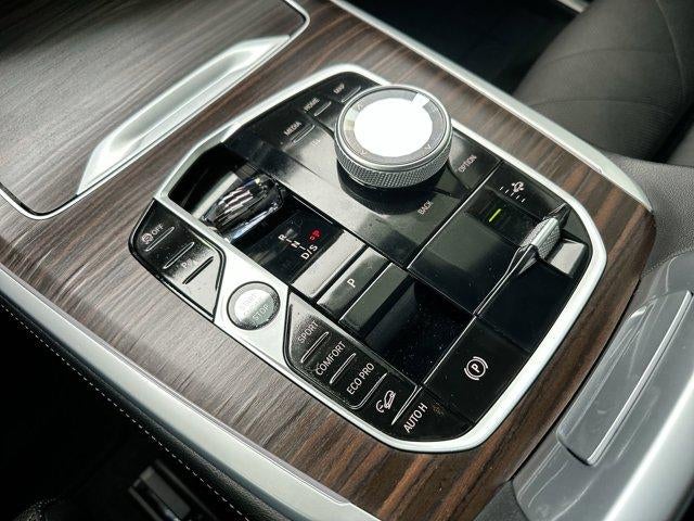 2025 BMW X7 Sports Activity Vehicle