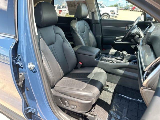 2025 Kia Sorento EX FWD