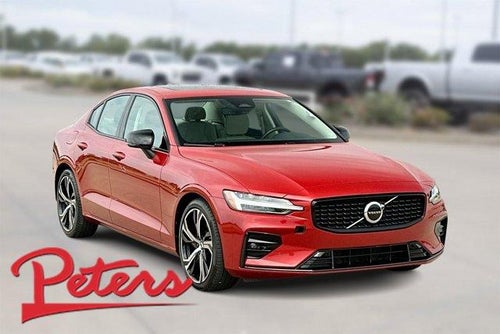 2024 Volvo S60 B5 AWD Core Dark Theme