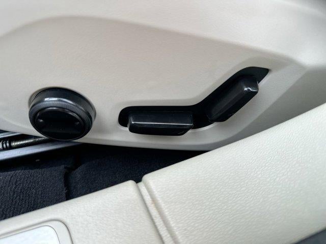 2024 Volvo S60 B5 AWD Core Dark Theme