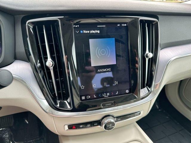 2024 Volvo S60 B5 AWD Core Dark Theme