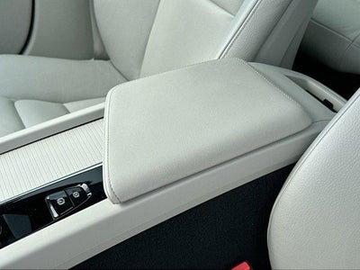 2024 Volvo S60 B5 AWD Core Dark Theme