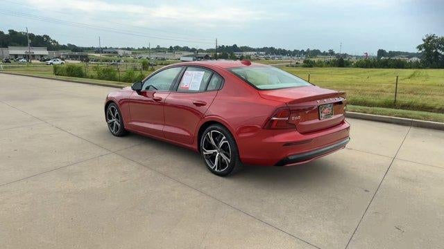 2024 Volvo S60 B5 AWD Core Dark Theme