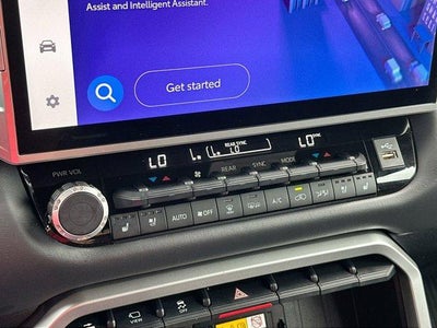 2024 Toyota Sequoia Platinum 4WD (Natl)