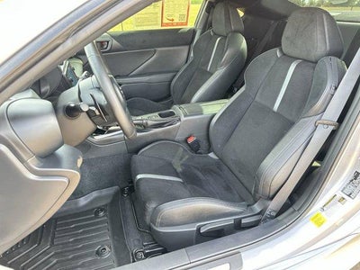 2024 TOYO 86 Premium Auto (Natl)