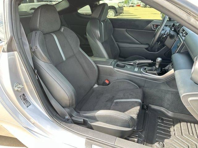 2024 TOYO 86 Premium Auto (Natl)