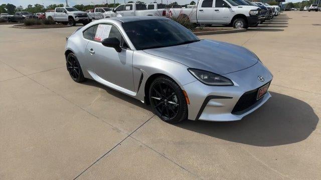 2024 TOYO 86 Premium Auto (Natl)