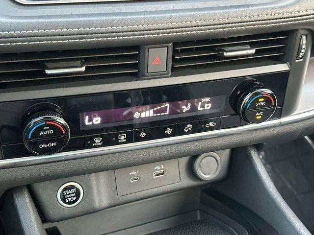 2023 Nissan Rogue AWD SV *Ltd Avail*