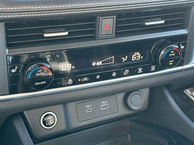 2023 Nissan Rogue AWD SV