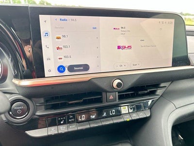 2023 Toyota Crown XLE AWD (Natl)