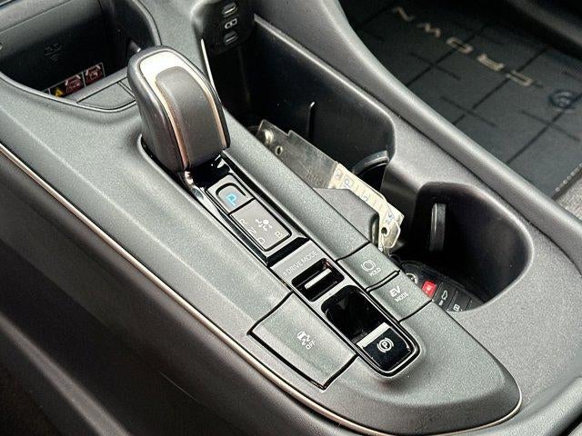 2023 Toyota Crown XLE AWD (Natl)