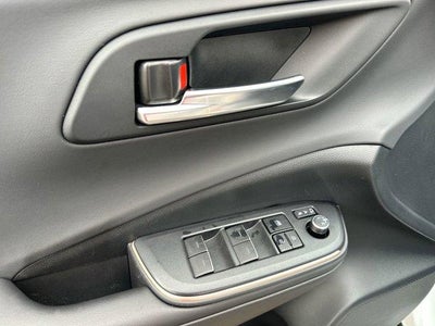 2023 Toyota Crown XLE AWD (Natl)