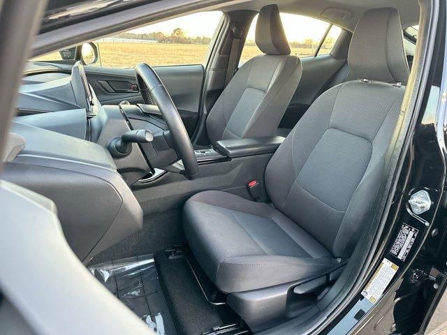 2024 Toyota Prius LE (Natl)