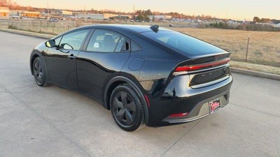 2024 Toyota Prius LE (Natl)